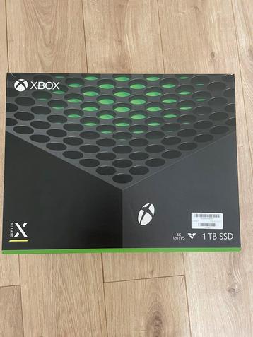 Xbox Series X + Controller + Headset + 4 Games