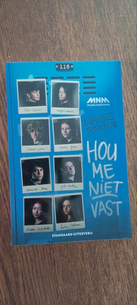 Wanne Synnave - Hou me niet vast, Boeken, Kinderboeken | Jeugd | 13 jaar en ouder, Zo goed als nieuw, Ophalen