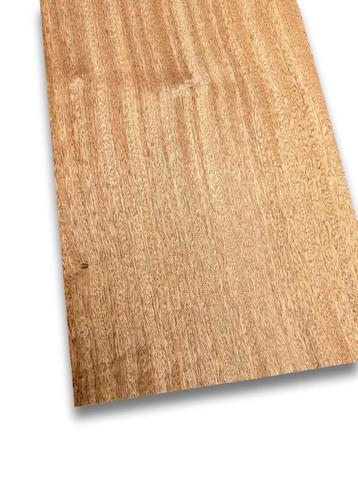 Mahonie fineer | 50x21 cm beschikbaar voor biedingen