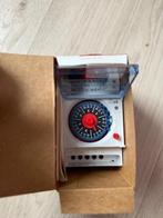 LEGRAND schakelklok Microrex - NIEUW !!!, Doe-het-zelf en Bouw, Elektriciteit en Kabels, Ophalen of Verzenden, Nieuw, Overige typen
