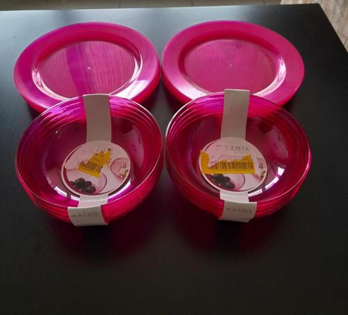 assiettes, Huis en Inrichting, Keuken | Servies, Zo goed als nieuw, Bord(en), Effen, Overige materialen, Ophalen