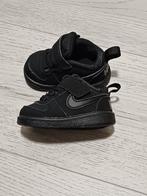 Nieuwe nike's maat 17, Enfants & Bébés, Vêtements de bébé | Chaussures & Chaussettes, Enlèvement, Neuf