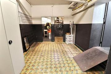 Garage à louer à Charleroi beschikbaar voor biedingen