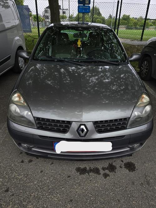 Renault Clio 2 AUTOMATIQUE 1400i 16 V bon état, Auto's, Renault, Particulier, Clio, ABS, Airbags, Airconditioning, Centrale vergrendeling