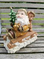 kerstman in oker met beer op vintage houten slee - 20cm, Diversen, Ophalen of Verzenden, Zo goed als nieuw