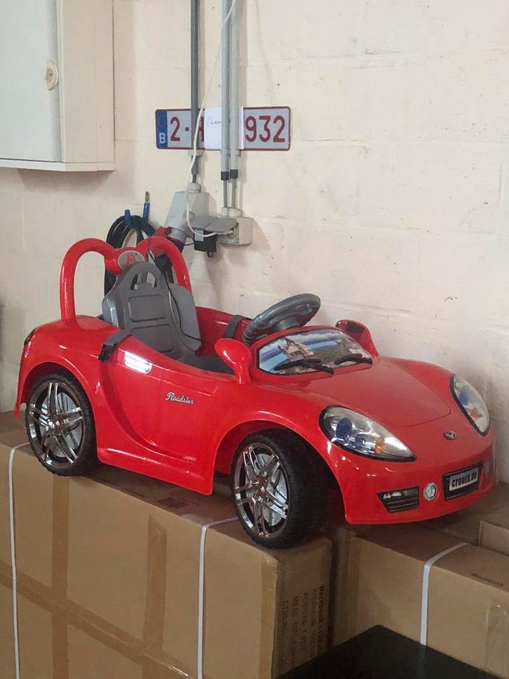 Elektrische auto kinderen 3 tot 7 jaar, Kinderen en Baby's, Speelgoed | Buiten | Accuvoertuigen, Zo goed als nieuw, Ophalen