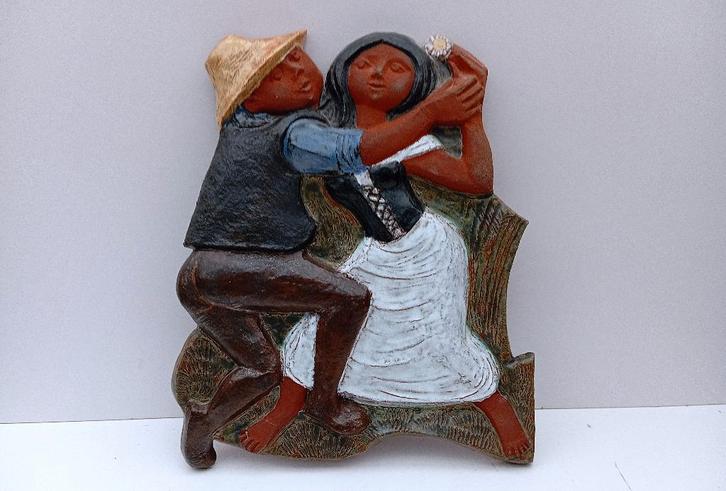 oud terracotta beeld muurdecoratie 43 cm, Antiek en Kunst, Kunst | Beelden en Houtsnijwerken, Ophalen of Verzenden