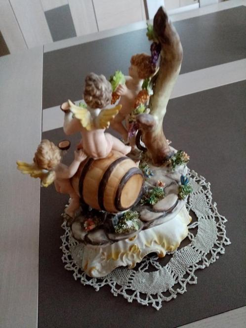Bonbonnière et services à biscuits ou pralines , vase et gar, Antiek en Kunst, Antiek | Servies los, Ophalen