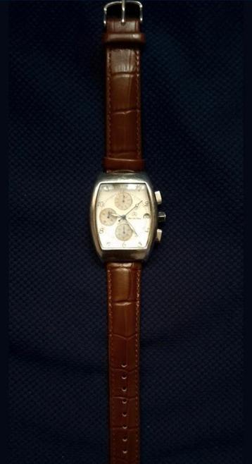 Montre Mercedes (bien lire ) beschikbaar voor biedingen
