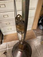 Groote koperen kerkkandelaar, Ophalen, Koper of Brons