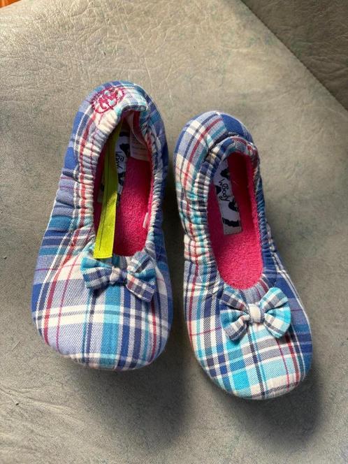 woody 24/25, Kinderen en Baby's, Kinderkleding | Schoenen en Sokken, Zo goed als nieuw, Overige typen, Meisje, Ophalen of Verzenden