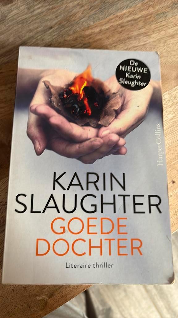 Karin Slaughter - Goede dochter, Boeken, Thrillers, Ophalen of Verzenden