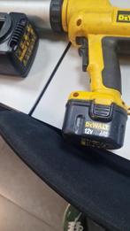 Dewalt elektronische kitspuit, Ophalen, Zo goed als nieuw