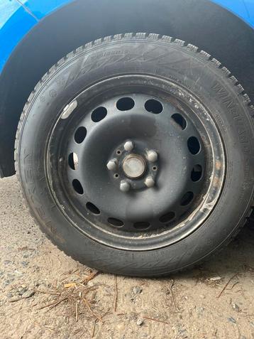 Bande et jante hiver 205/55 R16 91T - comme neuf beschikbaar voor biedingen