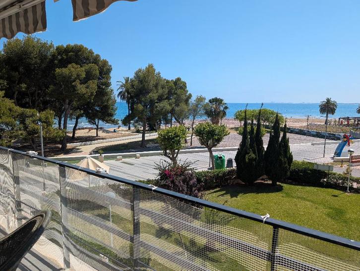 Zonnig overwinteren in een eerstelijns appartement aan zee, Vakantie, Vakantiehuizen | Spanje, Costa's overige, Appartement, Dorp