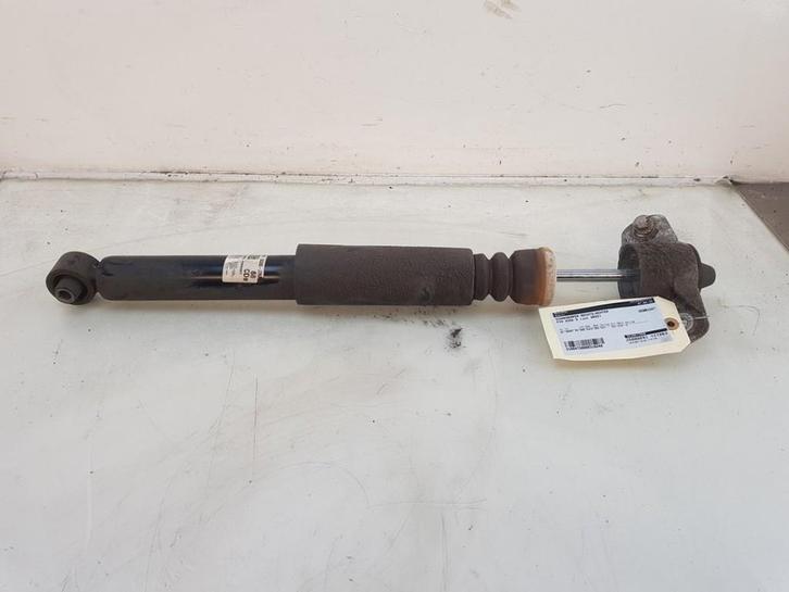 AMORTISSEUR ARRIÈRE DROIT Xceed (|55300J7RA0|55310J7RA0|), Autos : Pièces & Accessoires, Suspension & Châssis, Kia, Utilisé