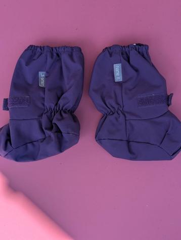 Chaussons bébé en anorak/polaire beschikbaar voor biedingen