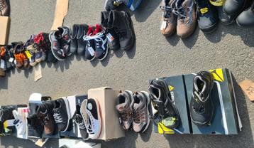 Ongeveer 175 paar nieuwe werkschoenen alle maten.
1 lot. beschikbaar voor biedingen