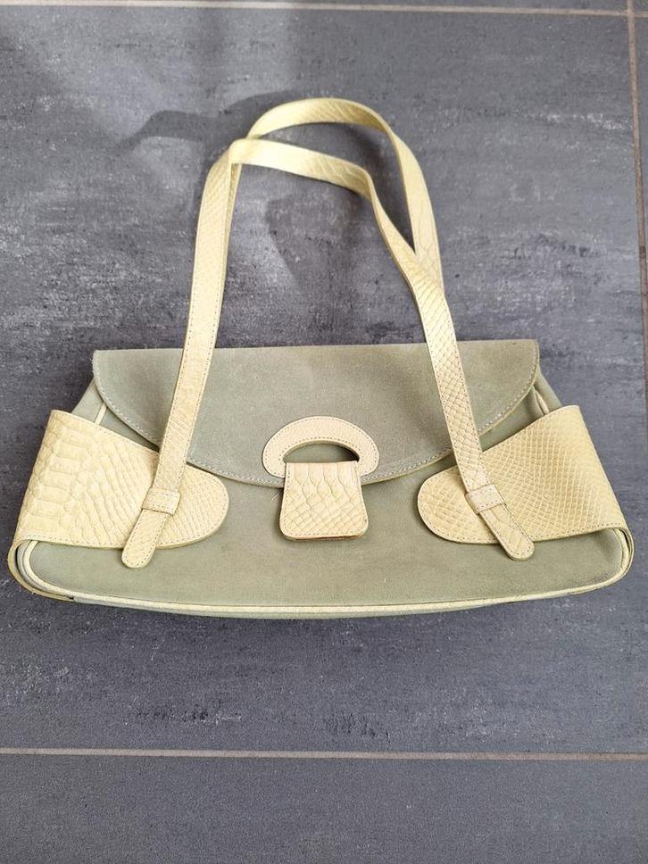 Volledig nieuwe groene handtas, Handtassen en Accessoires, Tassen | Damestassen, Nieuw, Handtas, Groen, Ophalen