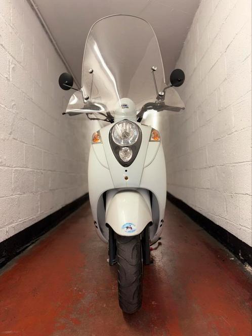 Sym Mio A Klasse - 3 000 km - Zonder rijbewijs Zo Als nieuw, Fietsen en Brommers, Scooters | SYM, Zo goed als nieuw, Mio, Klasse A (25 km/u)