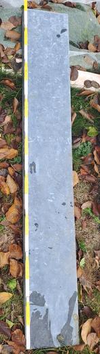 Arduinen dorpels (getand), Enlèvement, Comme neuf