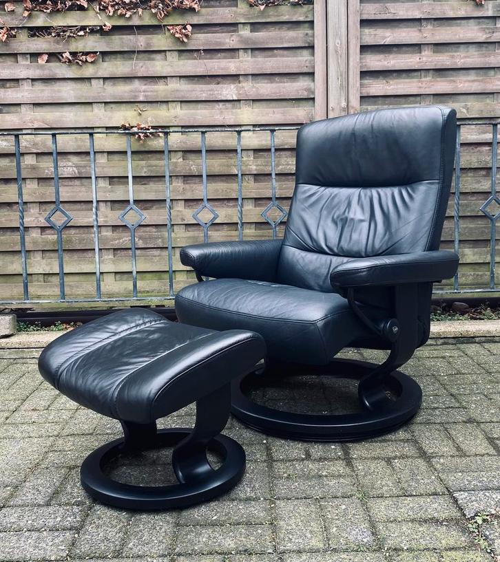 Mooie Stressless Atlantic relaxfauteuil & hocker, Huis en Inrichting, Fauteuils, Leer, Ophalen of Verzenden