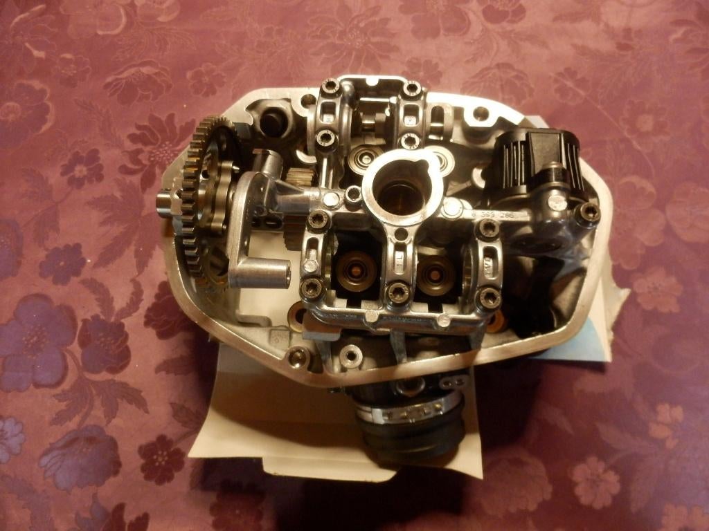 (1) -1 culasse 1250 GS, Motos, Pièces | BMW, Utilisé, Enlèvement ou Envoi