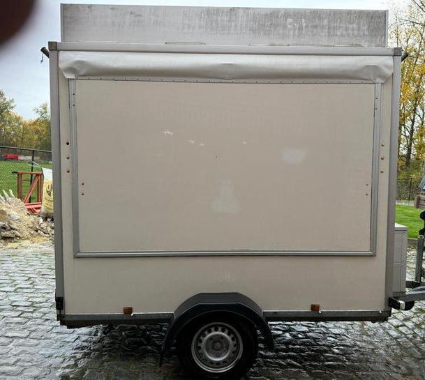 Verkoopwagen met meerdere mogelijkheden, Zakelijke goederen, Stock en Retail | Verkoopwagens, Ophalen