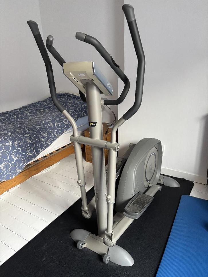 Tunturi crosstrainer C60, Sport en Fitness, Fitnessapparatuur, Zo goed als nieuw, Crosstrainer, Armen, Benen, Borst, Buik, Rug