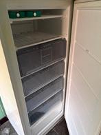 AEG diepvries + GRATIS kleinere frigo, Elektronische apparatuur, Koelkasten en IJskasten, Ophalen, 150 tot 200 liter, Gebruikt
