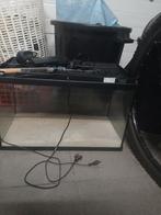 Aquarium met pompke met steentjes met decoratie, Dieren en Toebehoren