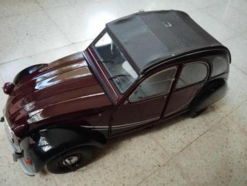 2CV Charleston metalen modelauto 46 cm lang beschikbaar voor biedingen