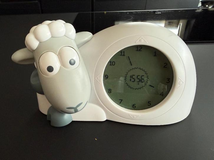 Réveil d’entraînement Zazou Sam l’agneau, Enfants & Bébés, Babyphones, Comme neuf, Enlèvement ou Envoi