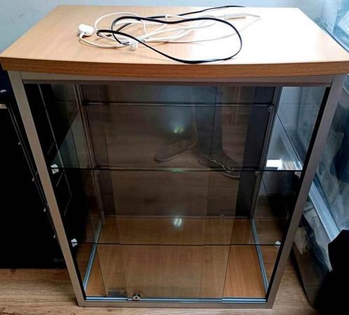 2 vitrinekastjes, Huis en Inrichting, Kasten | Vitrinekasten, Gebruikt, Ophalen