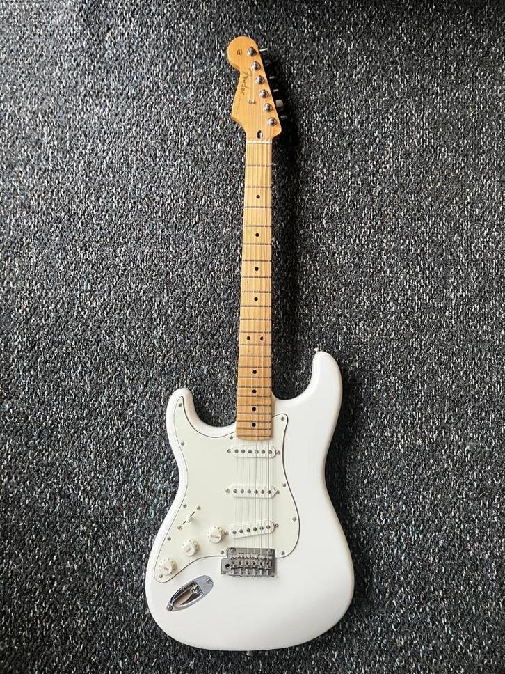 Fender Player Stratocaster Gaucher (MEX) - polar white, Muziek en Instrumenten, Snaarinstrumenten | Gitaren | Elektrisch, Gebruikt