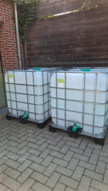 Ibc 1000 liter watervaten in nieuwstaat met verstevigde voet beschikbaar voor biedingen