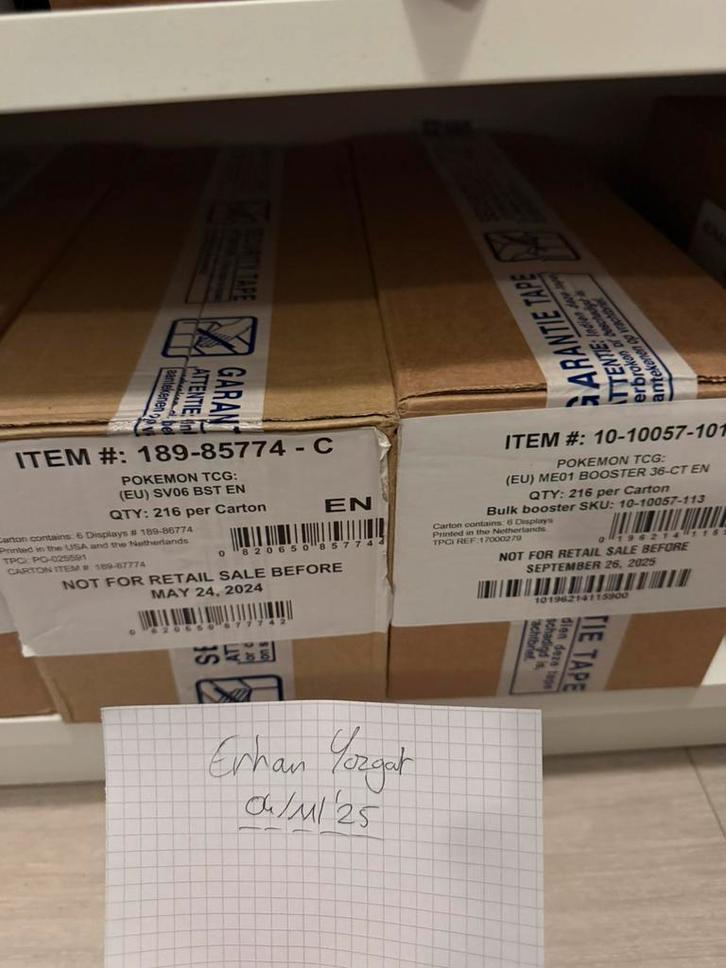 Pokémon Mega BB Case, Hobby en Vrije tijd, Verzamelkaartspellen | Pokémon, Nieuw, Boosterbox, Foil, Ophalen of Verzenden