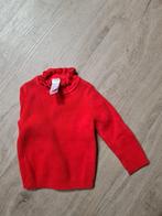 Rode trui met opstaand kraagje (C&A) Maat 68, Kinderen en Baby's, Babykleding | Maat 68, C&A, Meisje, Zo goed als nieuw, Truitje of Vestje