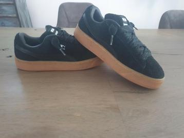 Puma suede beschikbaar voor biedingen