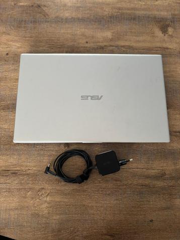 Laptop Asus 17” beschikbaar voor biedingen