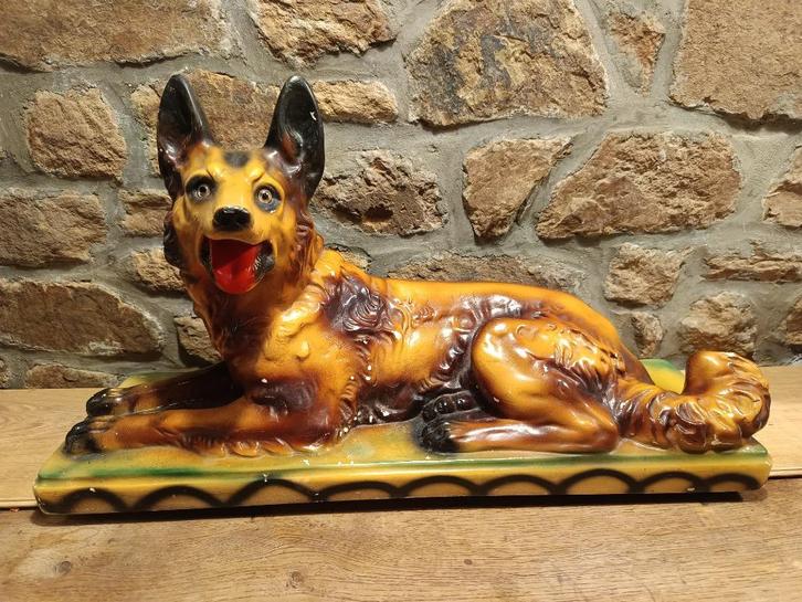 Frans Vintage beeld duitse herder in plaaster, Antiek en Kunst, Curiosa en Brocante, Verzenden