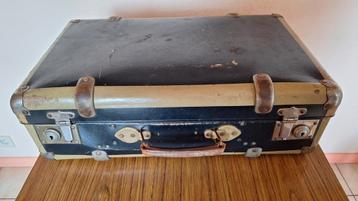 Antieke valies koffer 57x34x19 cm in goede staat. beschikbaar voor biedingen