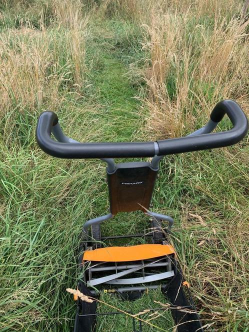 Fiskars Staysharp kooimaaier, Tuin en Terras, Grasmaaiers, Gebruikt, Handgrasmaaier, 50 cm of meer, Kooimesmaaier, Ophalen