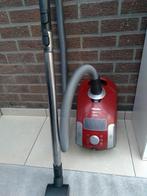 Miele S4 -2000W stofzuiger, Elektronische apparatuur, Stofzuigers, Ophalen of Verzenden, Gebruikt, Stofzuiger