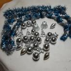 29 kerstballen kleur zilver, Diversen, Kerst, Ophalen of Verzenden