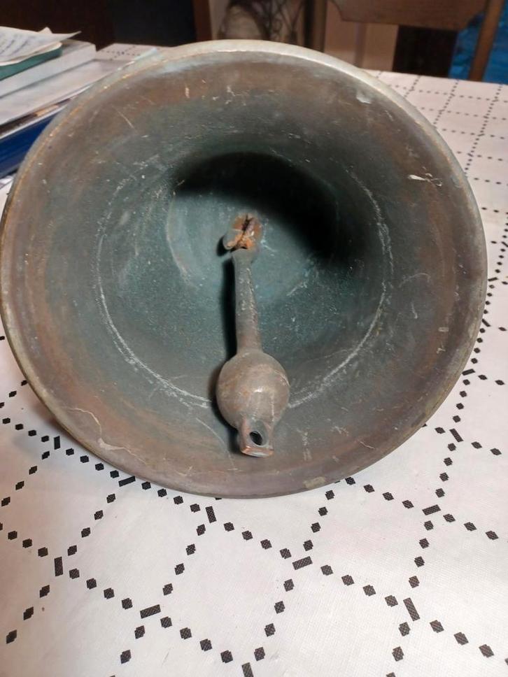 Bronzen luidklok.3,375 kg. 21 x 16,5  cm, Antiek en Kunst, Antiek | Brons en Koper, Koper, Ophalen of Verzenden