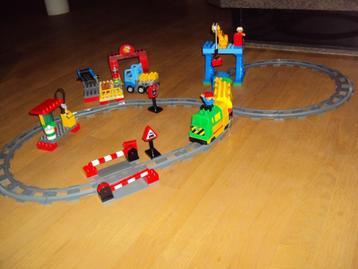 Duplo grote goederentrein met kraan,geluid.... beschikbaar voor biedingen