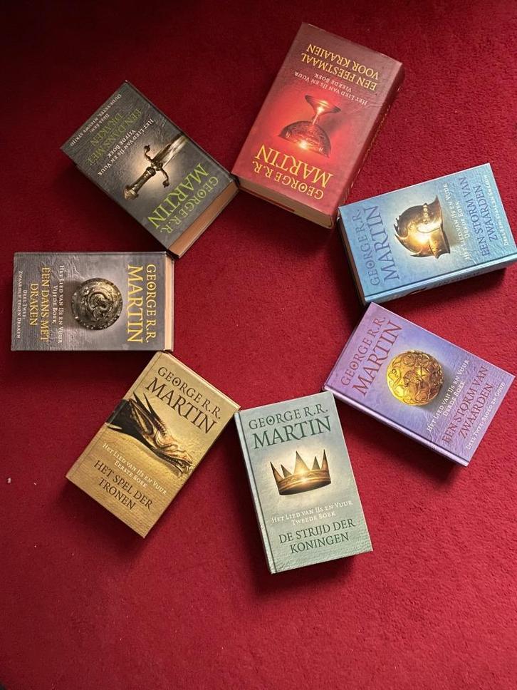 GEORGE MARTIN HET LIED VAN IJS EN VUUR DE COMPLETE SERIE IN, Boeken, Fantasy, Ophalen of Verzenden