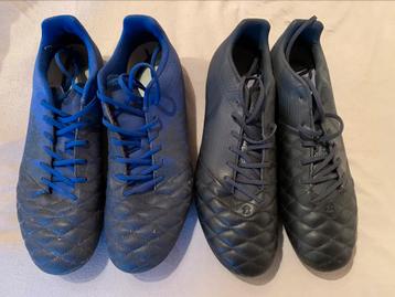 2 paar voetbalschoenen maat 46 beschikbaar voor biedingen