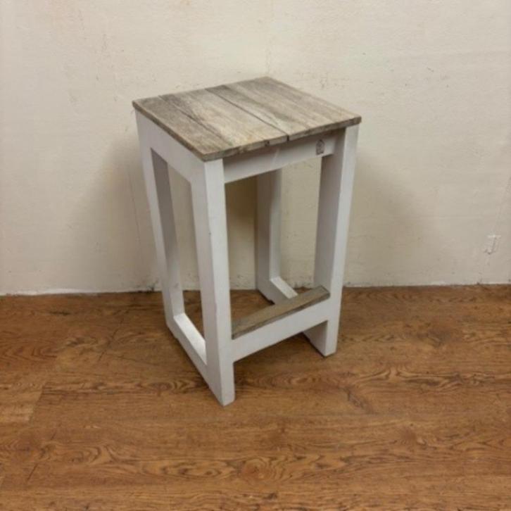 18 horeca vintage steigerhout krukken buitenbar of robuust, Huis en Inrichting, Barkrukken, Gebruikt, 60 tot 90 cm, Hout, 5 krukken of meer